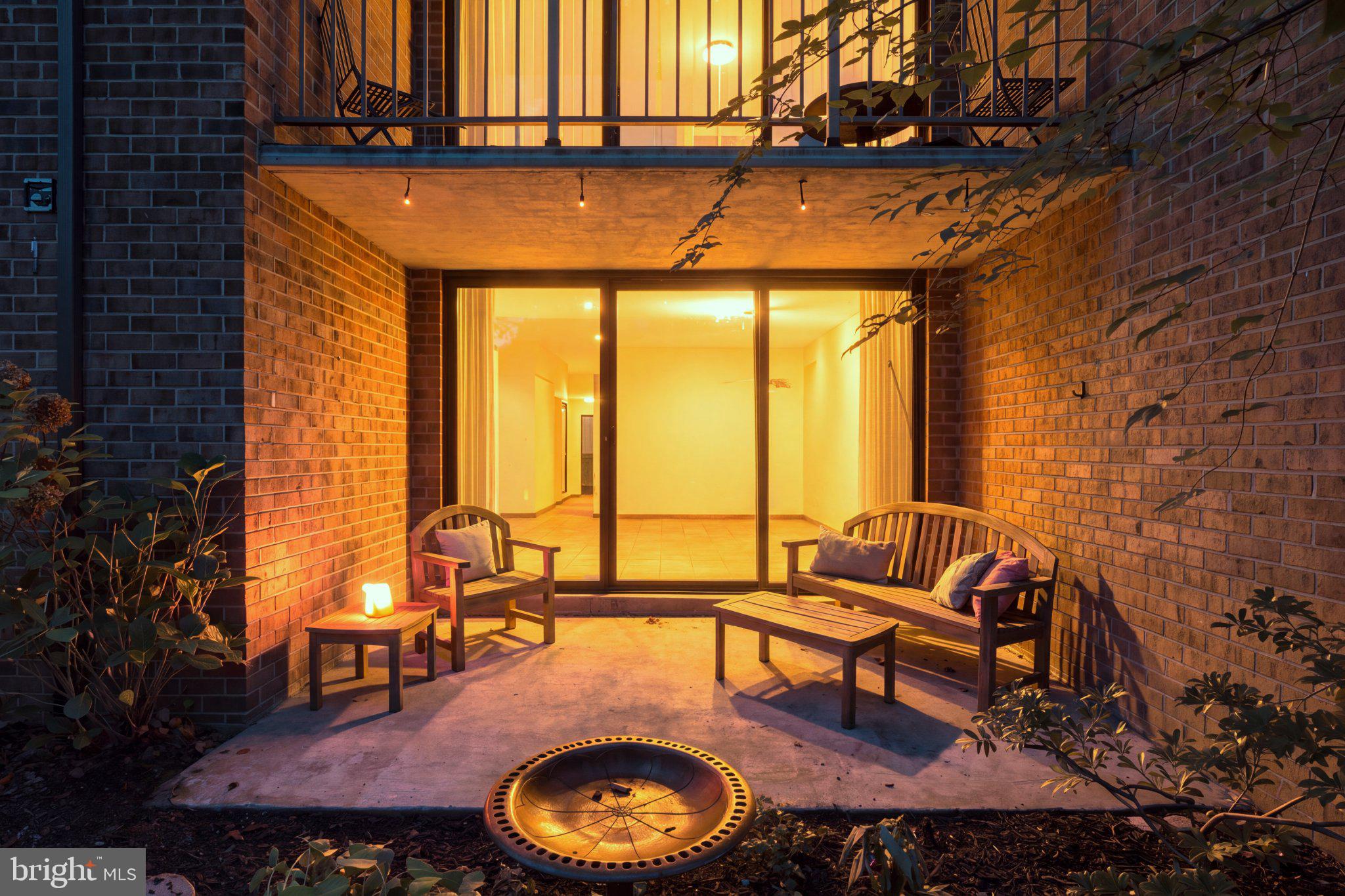 1414 Northgate Square, Unit 14/1B Reston, VA 20190 - Photo 38 of 49 Twilight paiot view