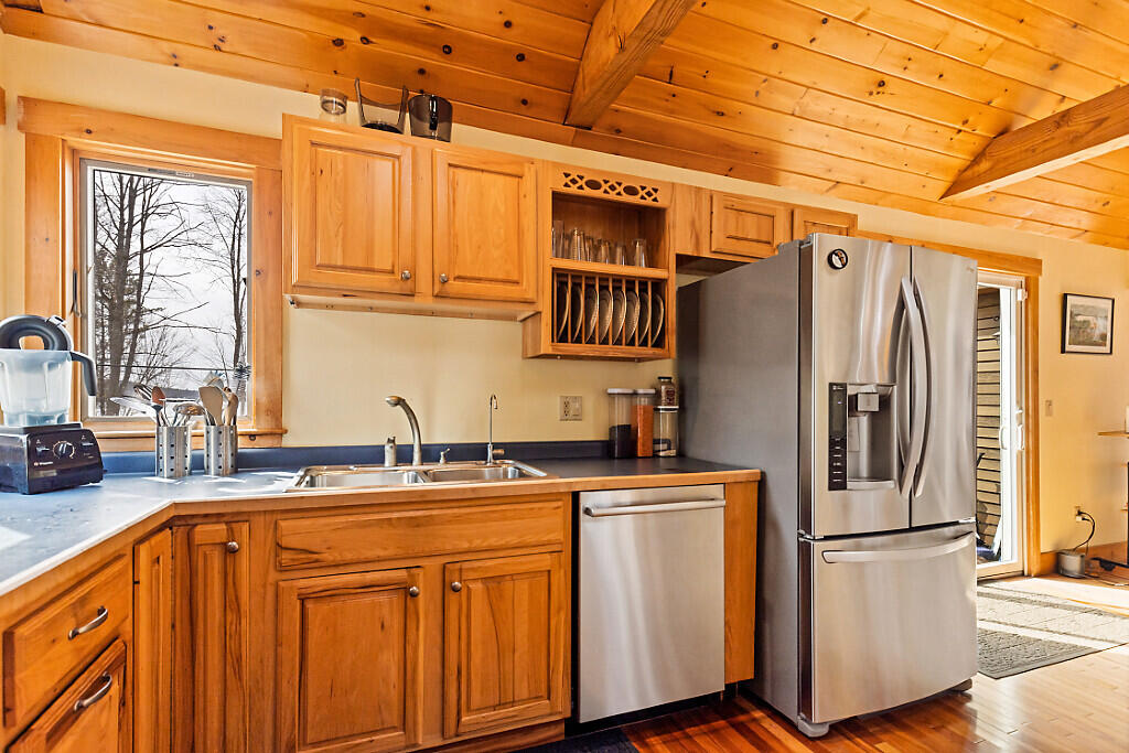72 Jones Road Vassalboro, ME 04989 - Photo 13 of 61 37_BP5A8902_DxO_mls