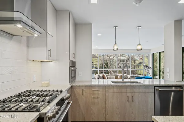 $1,100,000 | 128 Henry Street, Unit 406, Saratoga Springs, NY 12866