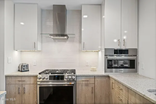 $1,100,000 | 128 Henry Street, Unit 406, Saratoga Springs, NY 12866