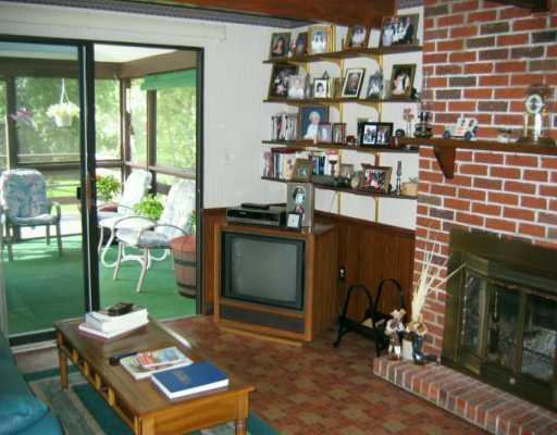 2341 Cramden Road Upper St. Clair, PA 15241 - Photo 6 of 8 Gallery Image 6