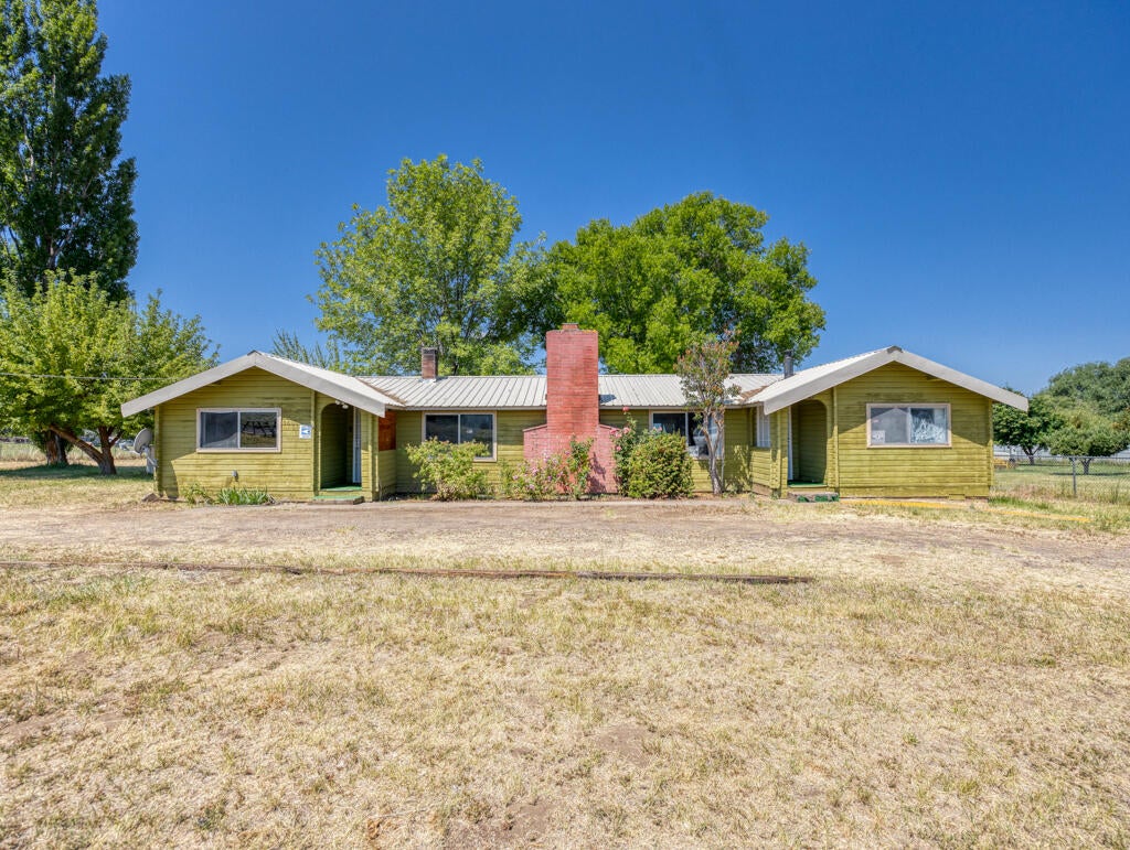 36010 Modoc Point Road Chiloquin, OR 97624 - Photo 2 of 26 Modoc Point-07