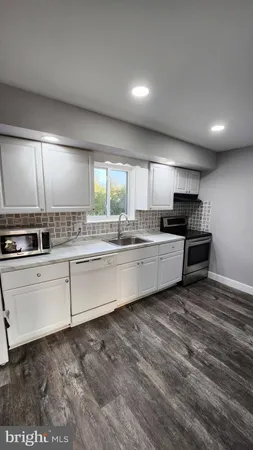 $1,850 | 118 East Moreland Avenue, Unit 22, Hatboro, PA 19040