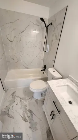 $1,850 | 118 East Moreland Avenue, Unit 22, Hatboro, PA 19040