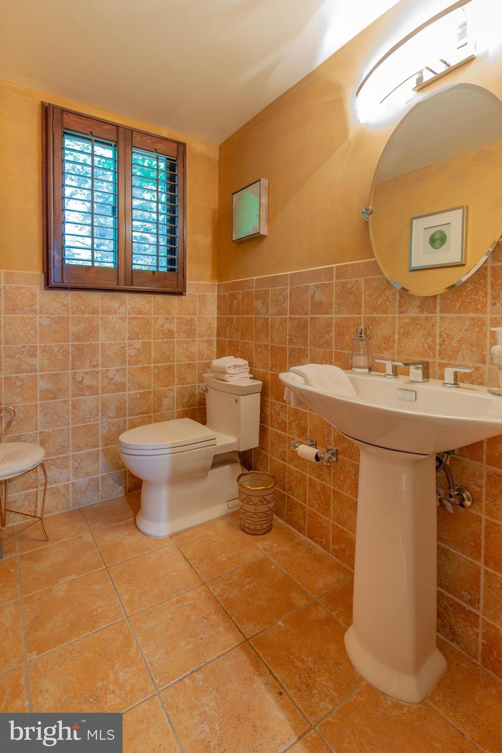 707 Schindler Drive Silver Spring, MD 20903 - Photo 7 of 30 Bath