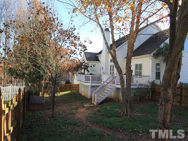 9908 Wyngate Ridge Drive Raleigh, NC 27617 - Photo 18 of 20 Fully fenced yard.