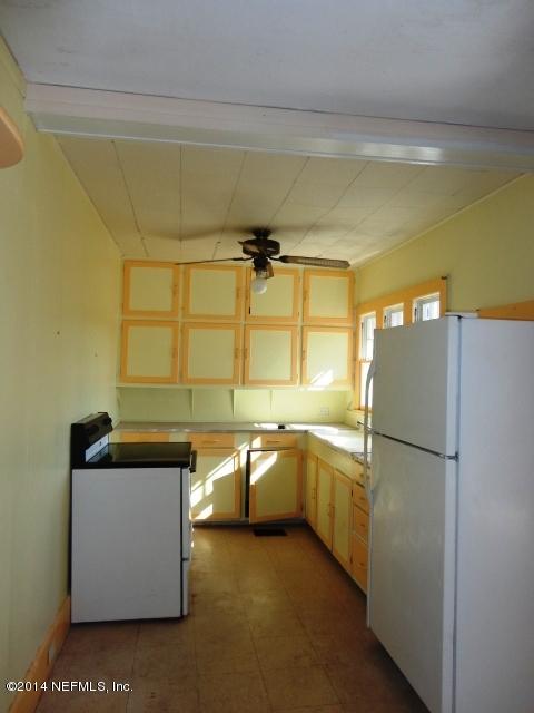253 Smiley Store Road Crescent City, FL 32112 - Photo 11 of 20 kitchen