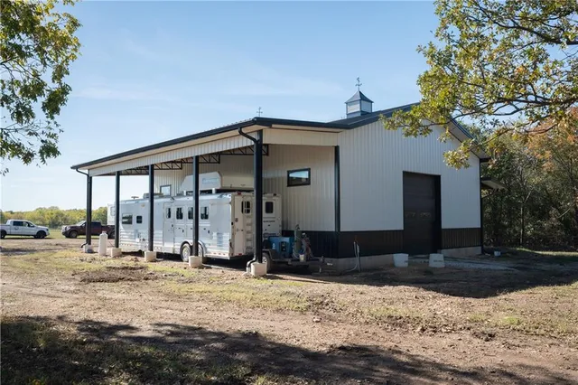 $750,000 | 2815 West 7th Street, Galena, KS 66739