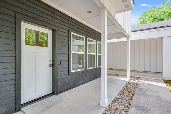 $525,000 | 1121 Walton Lane, Unit B, Austin, TX 78721