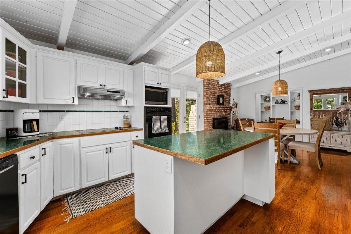 14545 Carriage Lane Red Bluff, CA 96080 - Photo 18 of 67 a kitchen with stainless steel appliances granite countertop a sink a stove and refrigerator