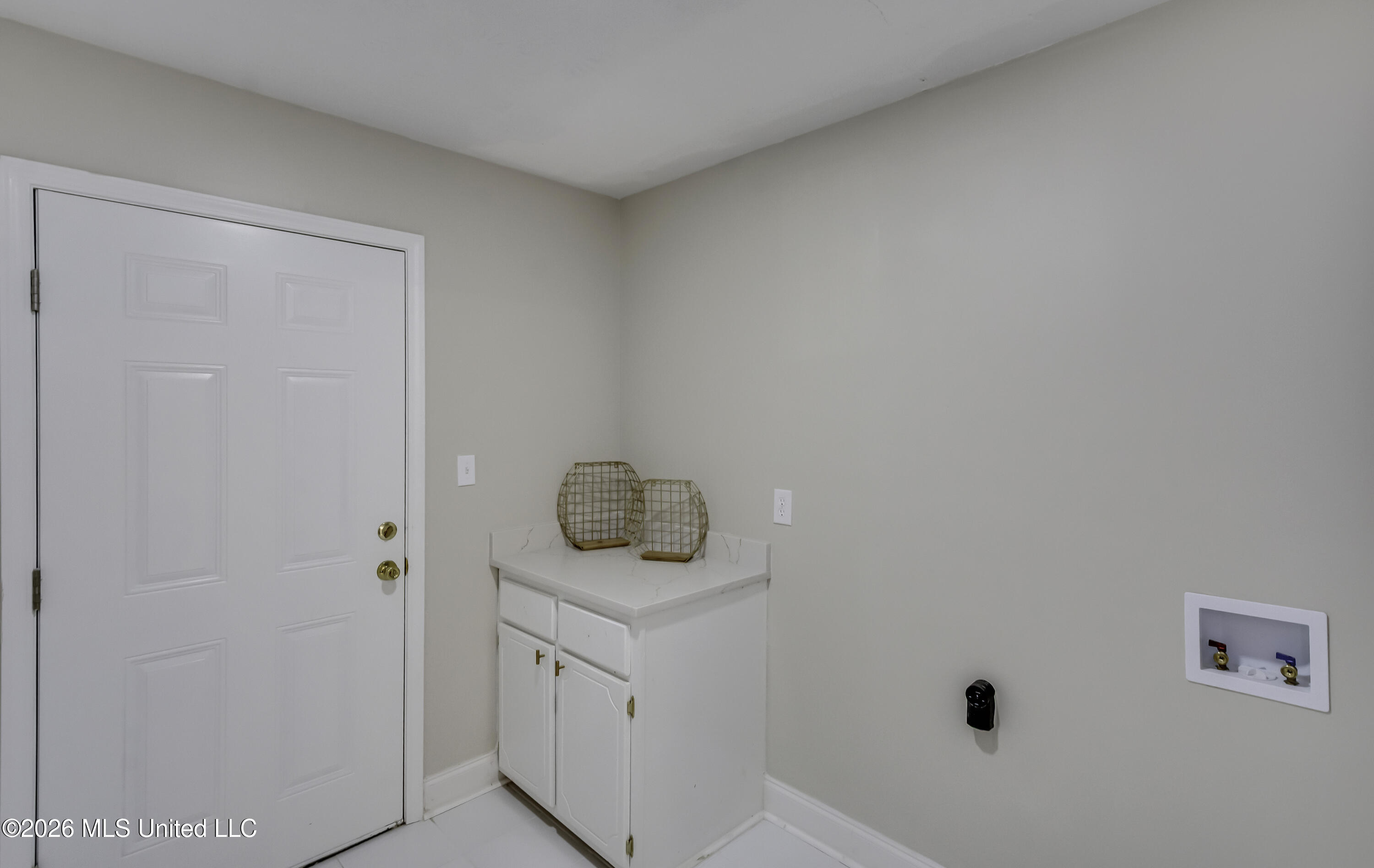 5534 Clinton Boulevard Jackson, MS 39209 - Photo 15 of 28 5534 Clinton Blvd--35