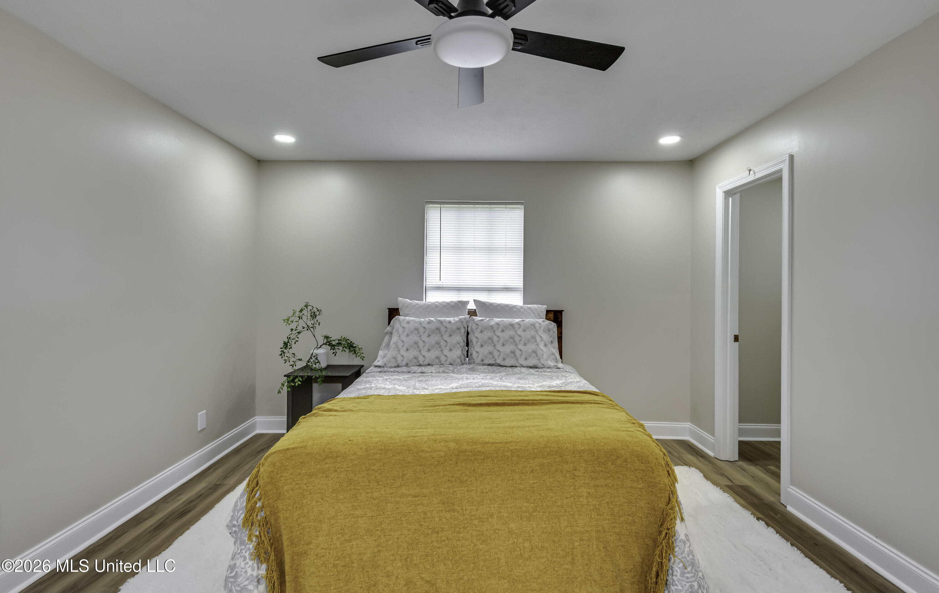 5534 Clinton Boulevard Jackson, MS 39209 - Photo 23 of 28 5534 Clinton Blvd--64