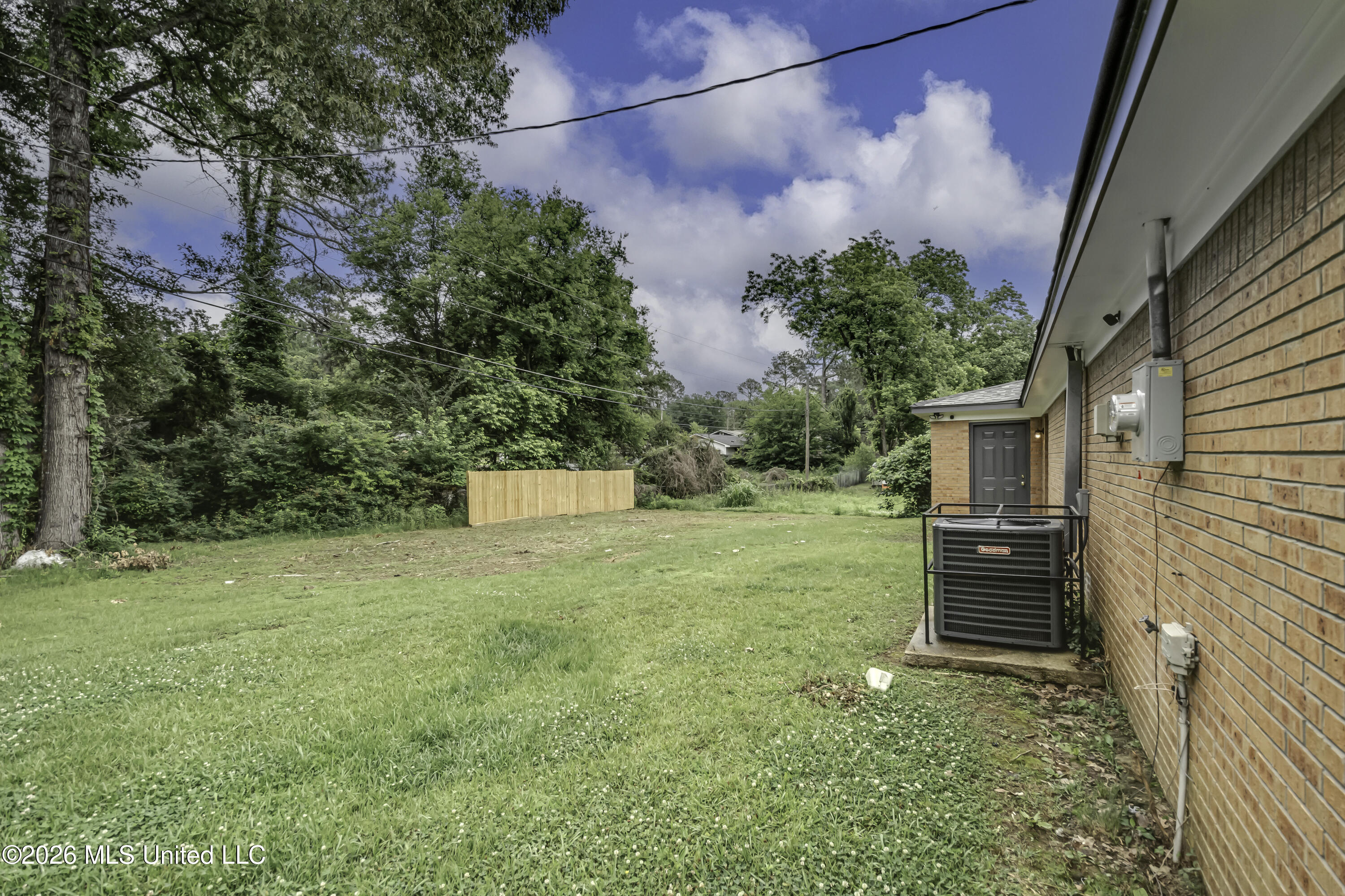 5534 Clinton Boulevard Jackson, MS 39209 - Photo 27 of 28 5534 Clinton Blvd--13