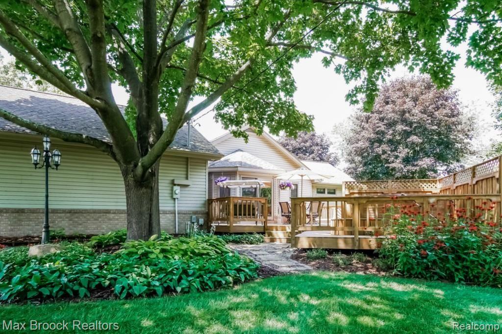 9701 Davisburg Road Clarkston, MI 48348 - Photo 40 of 42