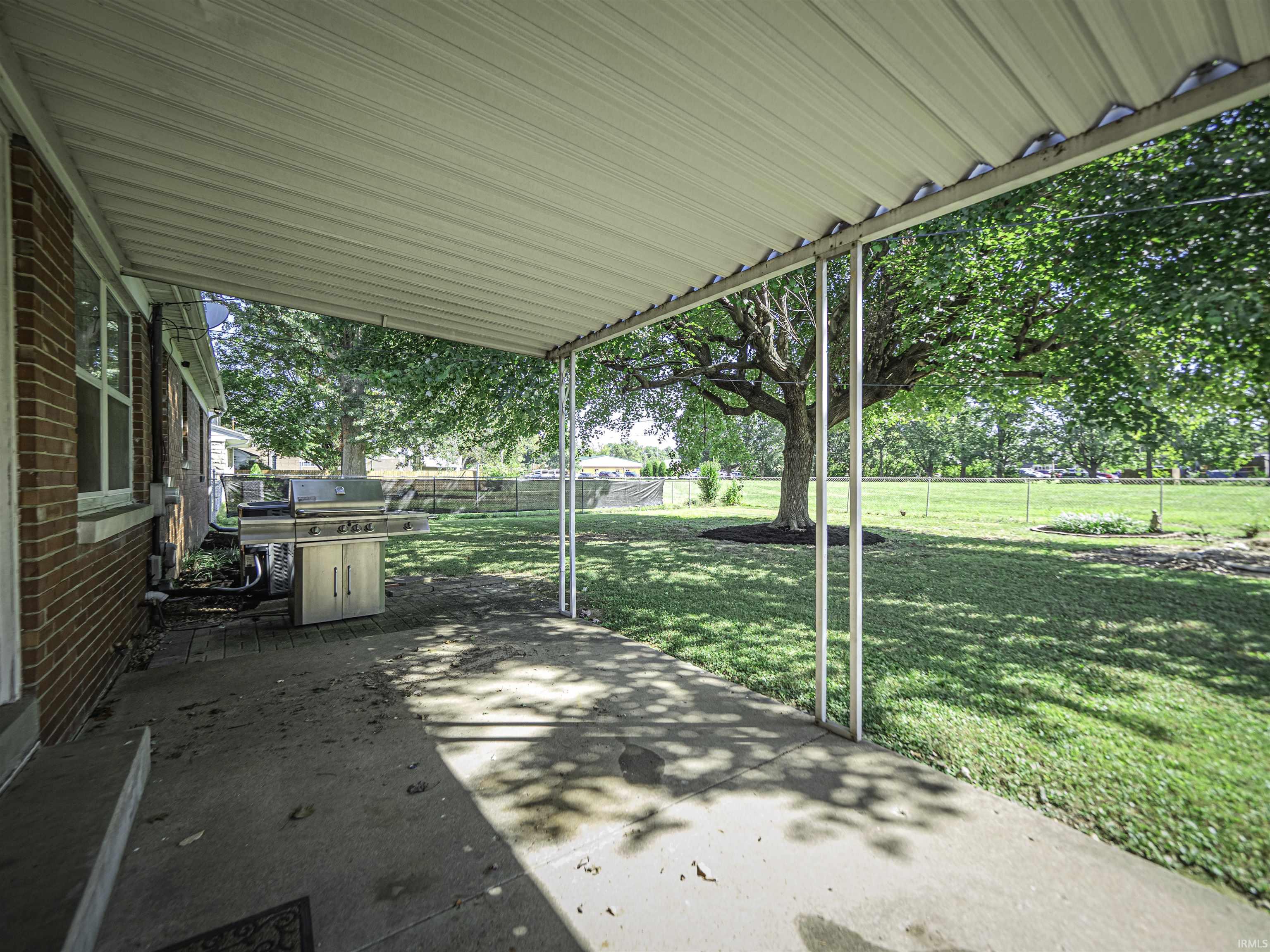 1170 South Stockwell Road Evansville, IN 47714 - Photo 1 of 33
