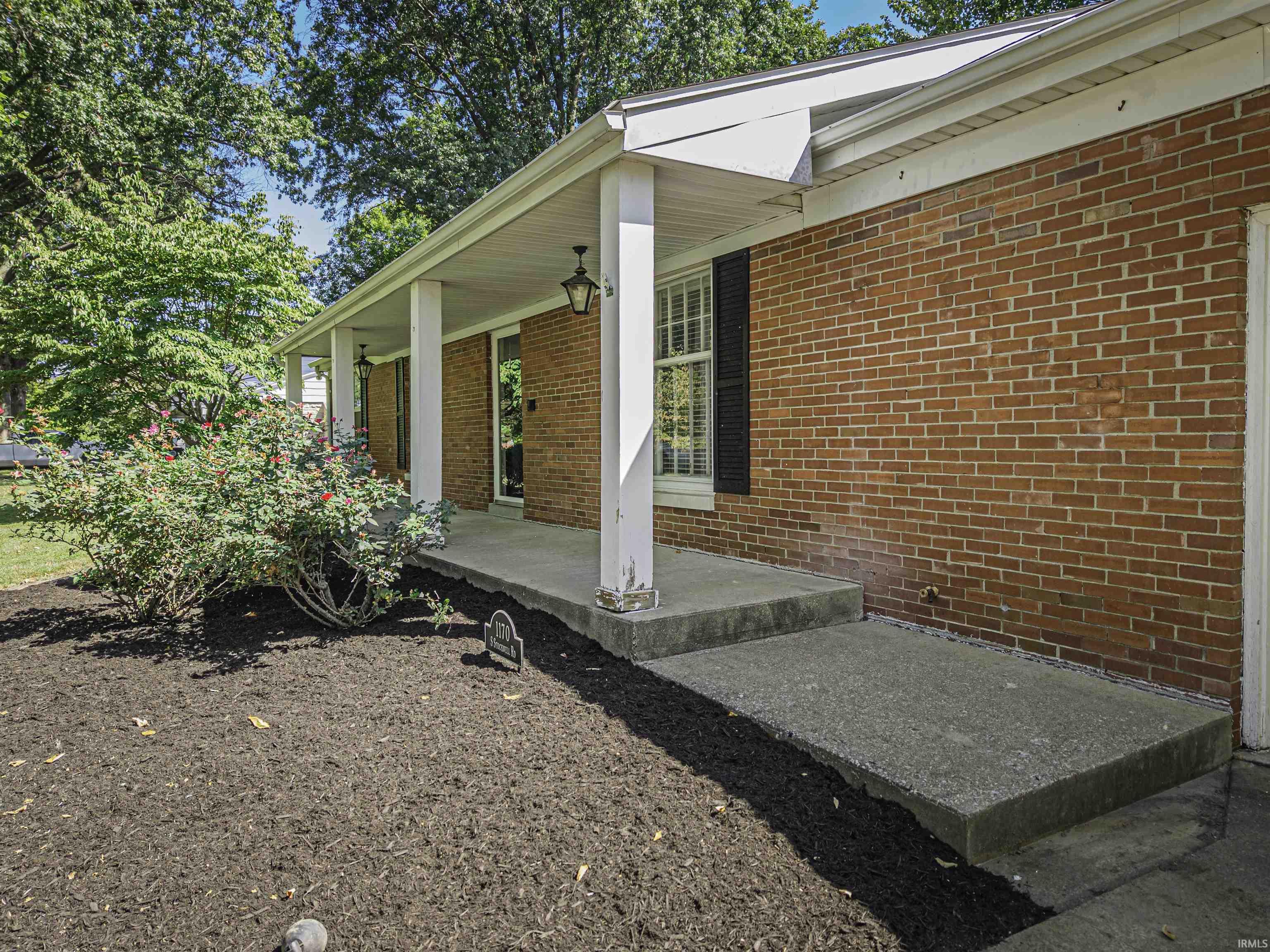 1170 South Stockwell Road Evansville, IN 47714 - Photo 9 of 33
