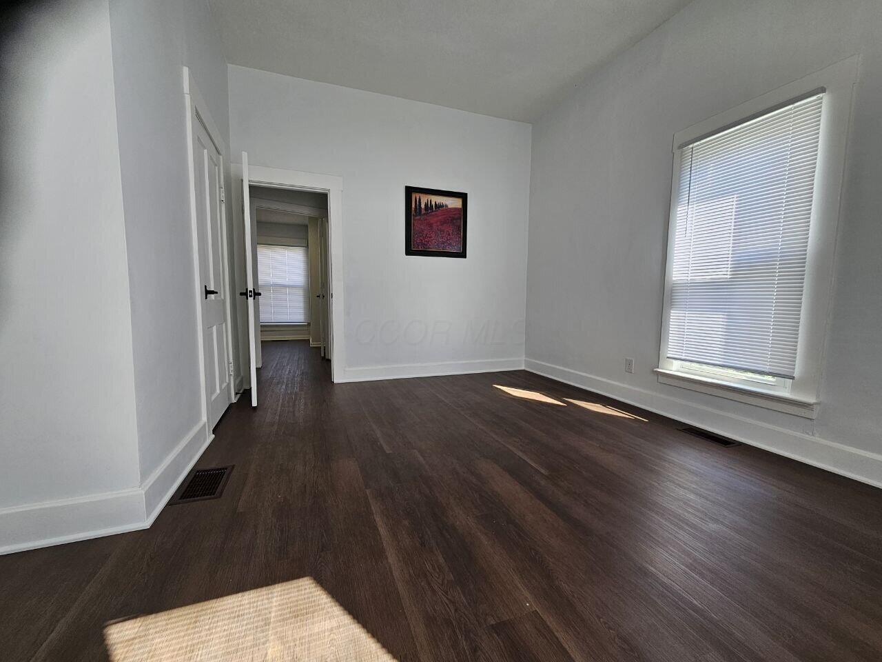 348 Walnut Street Circleville, OH 43113 - Photo 6 of 18 photo_2026-03-11_00-29-57