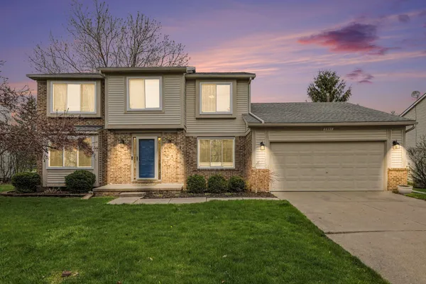$424,900 | 5941 Cottonwood Drive, Ypsilanti, MI 48197