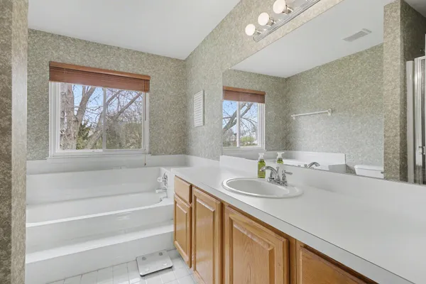 $424,900 | 5941 Cottonwood Drive, Ypsilanti, MI 48197