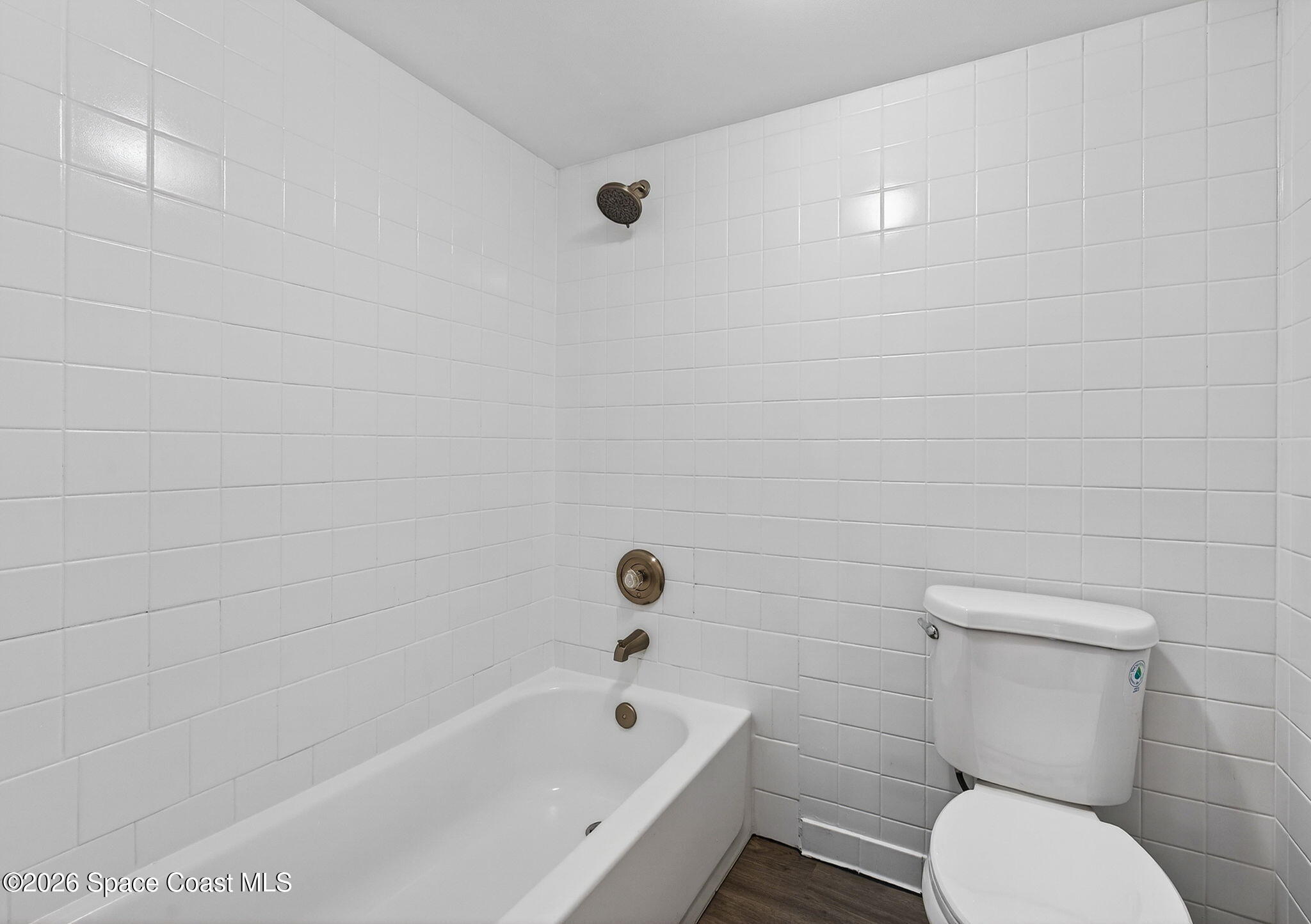 2107 Hidden Grove Lane, Unit 32B Merritt Island, FL 32953 - Photo 45 of 47 Primary Bathroom