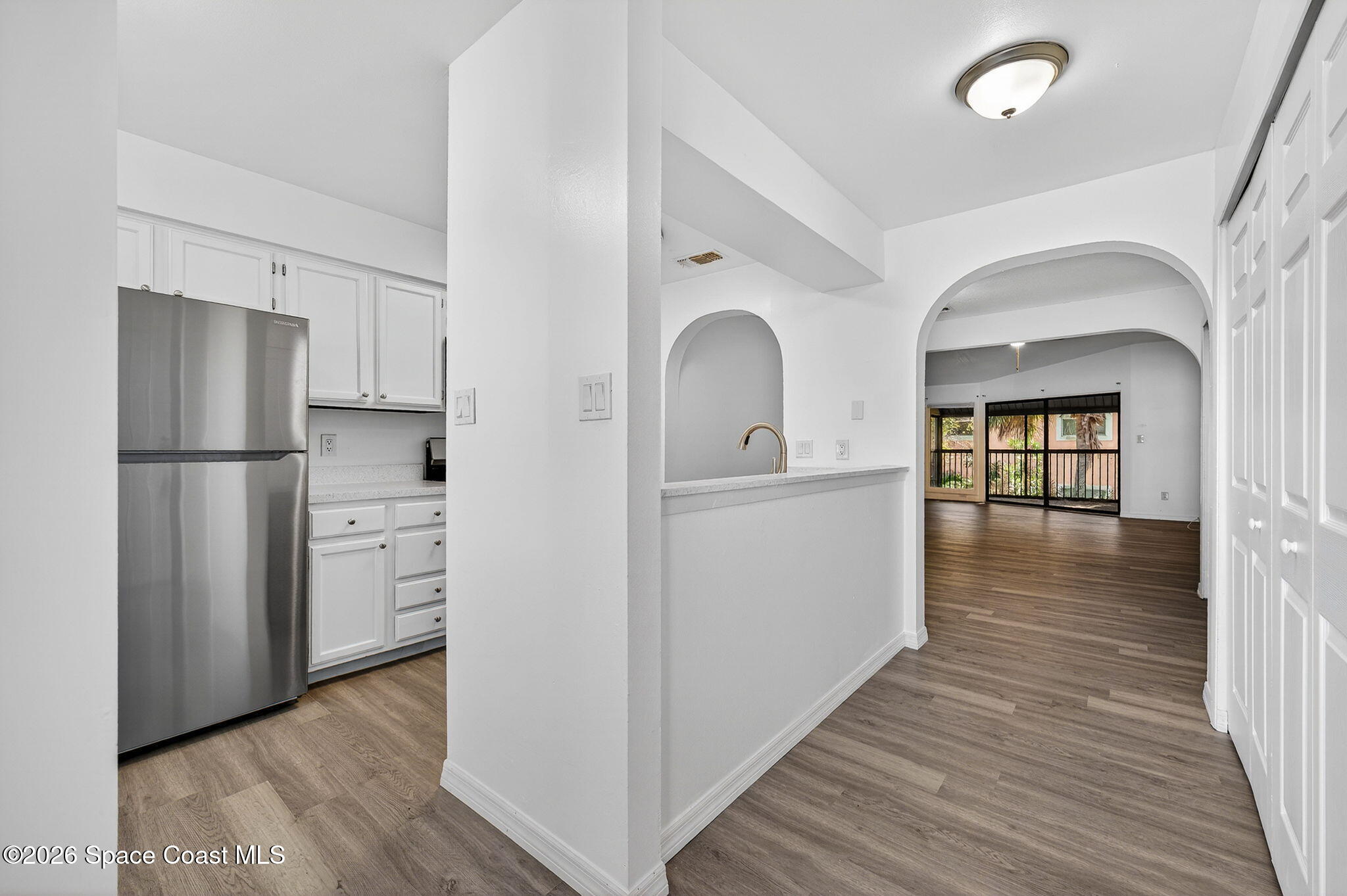 2107 Hidden Grove Lane, Unit 32B Merritt Island, FL 32953 - Photo 5 of 47 Foyer Area