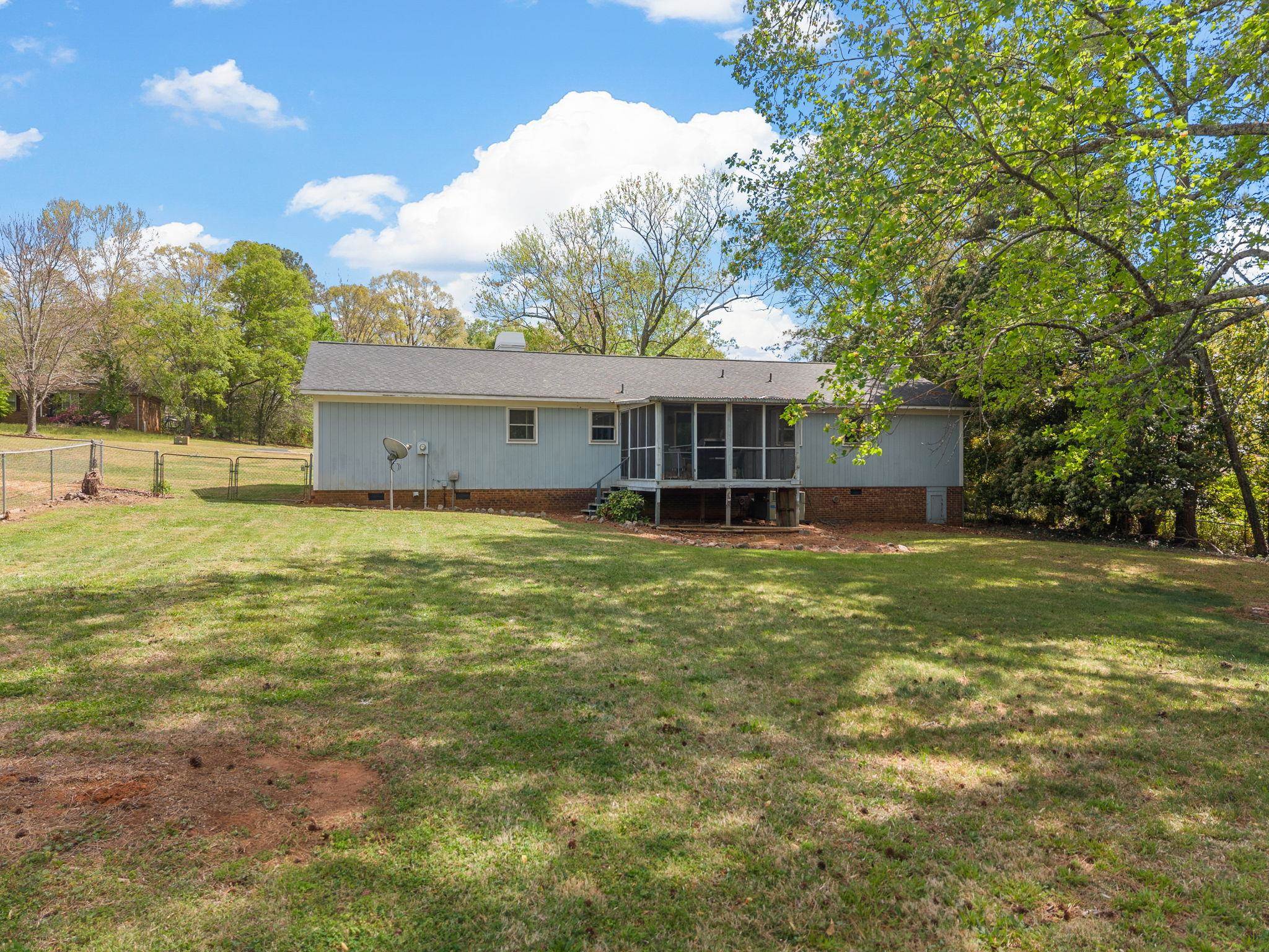 324 Woodsong Drive Inman, SC 29349 - Photo 32 of 35