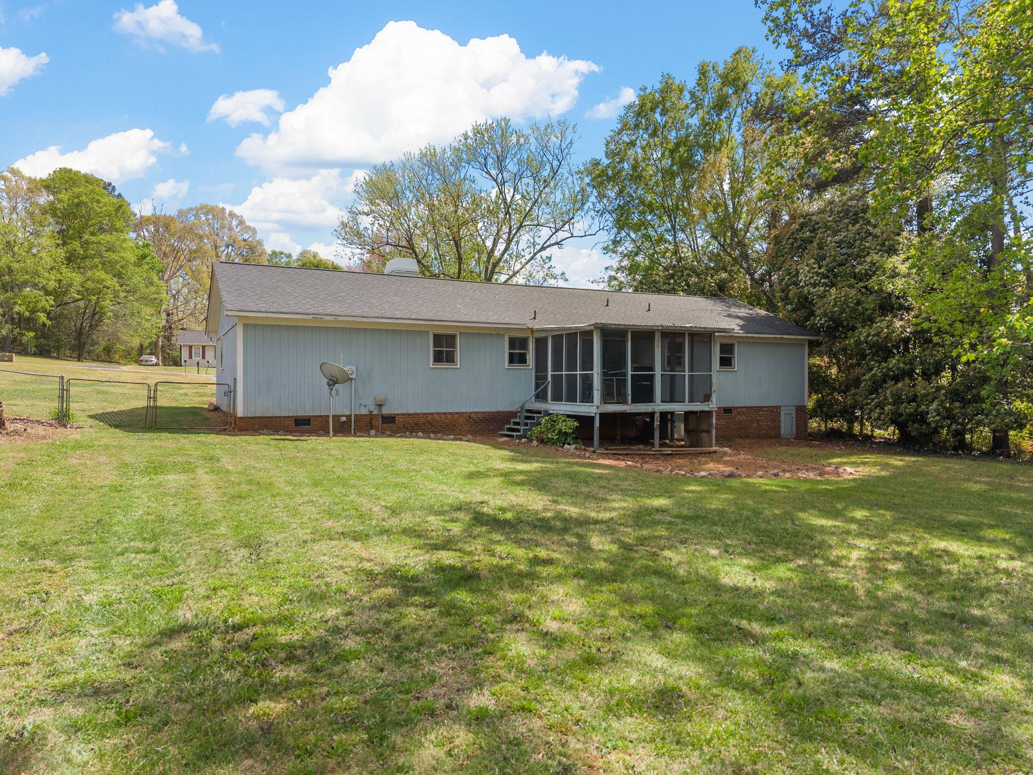 324 Woodsong Drive Inman, SC 29349 - Photo 33 of 35