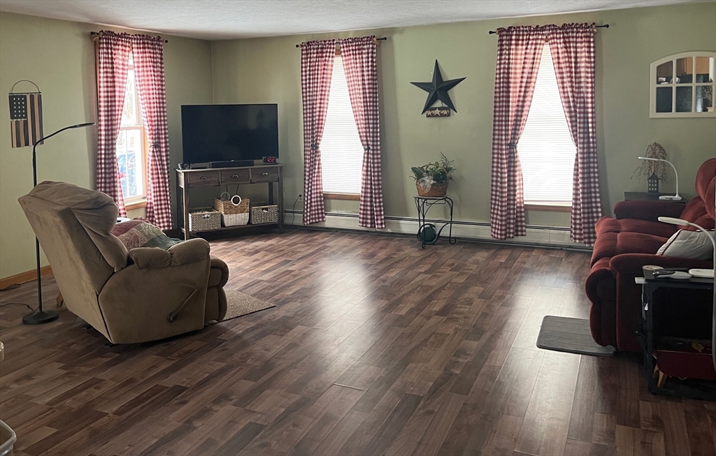 30 North Fitzwilliam Road Royalston, MA 01368 - Photo 2 of 7