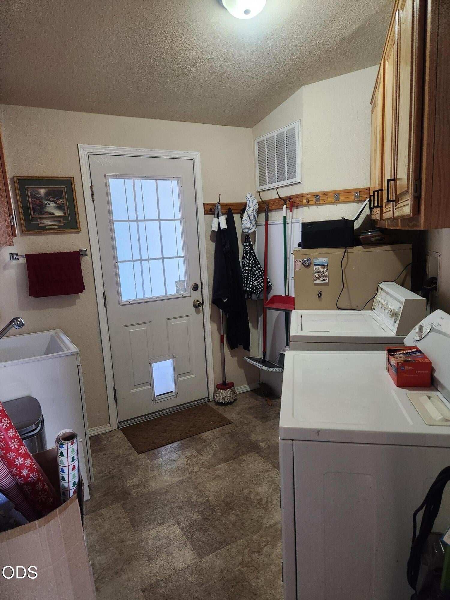 555 Freeman Road, Unit 249 Central Point, OR 97502 - Photo 28 of 53 Gallery Image 28
