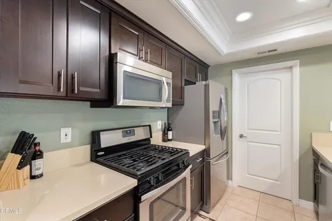 $725,000 | 2559 Plaza Del Amo, Unit 111, Torrance, CA 90503