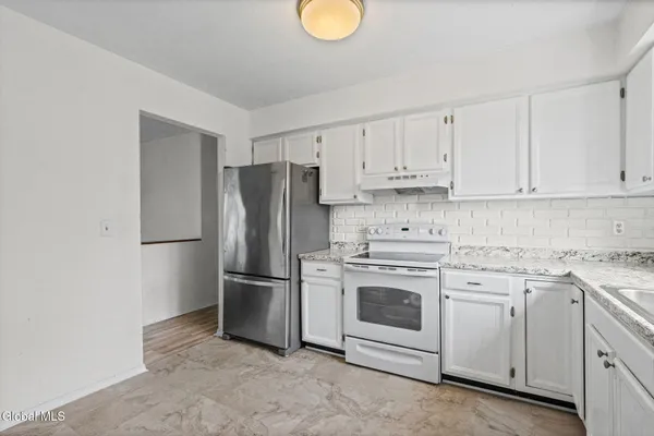 $309,900 | 35 Start Avenue, East Greenbush, NY 12144