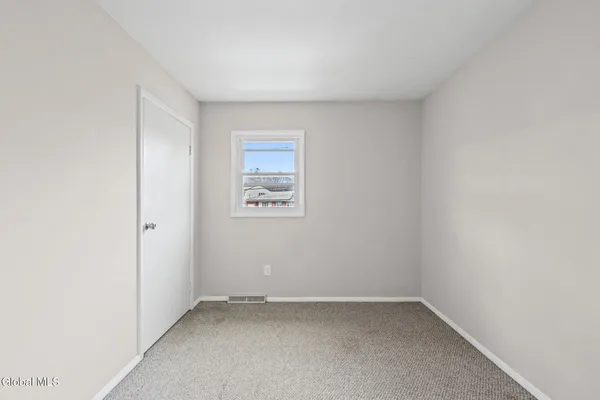 $309,900 | 35 Start Avenue, East Greenbush, NY 12144