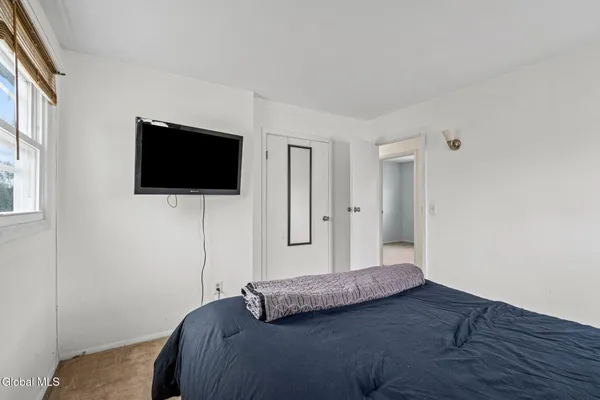 $309,900 | 35 Start Avenue, East Greenbush, NY 12144