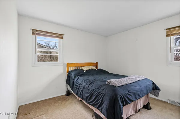 $309,900 | 35 Start Avenue, East Greenbush, NY 12144