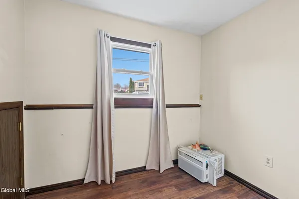 $309,900 | 35 Start Avenue, East Greenbush, NY 12144
