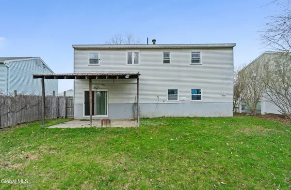 $309,900 | 35 Start Avenue, East Greenbush, NY 12144