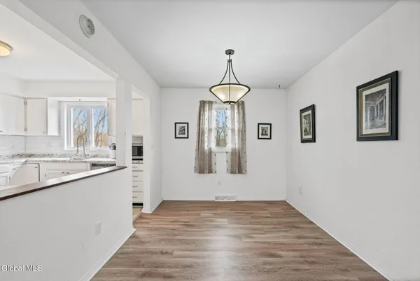 $309,900 | 35 Start Avenue, East Greenbush, NY 12144