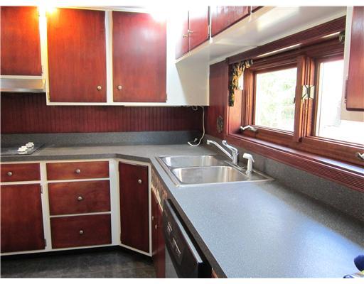112 Freedom Road Butler, PA 16001 - Photo 3 of 9 Kitchen.