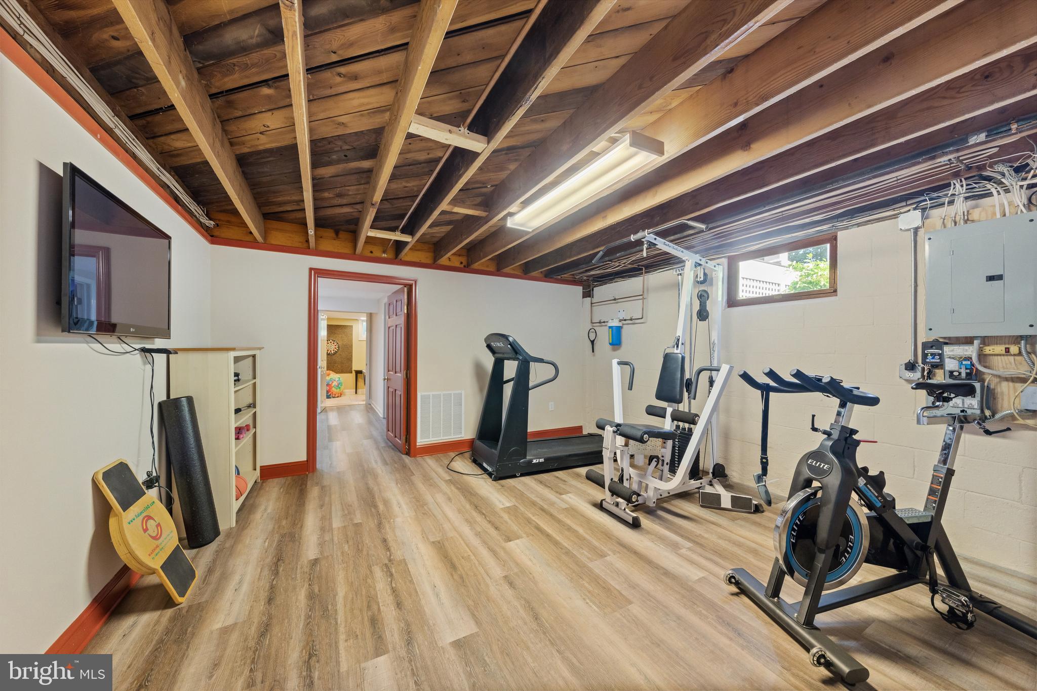 178 Lindbergh Road Hopewell, NJ 08525 - Photo 28 of 39 a view of a room with gym equipment