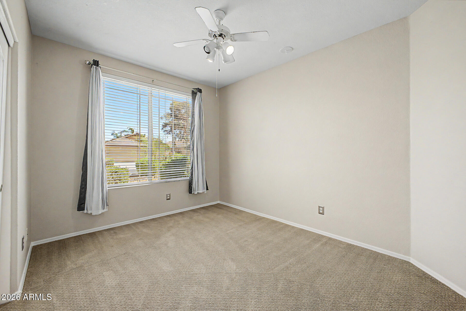 4319 East Tether Trail Phoenix, AZ 85050 - Photo 25 of 41