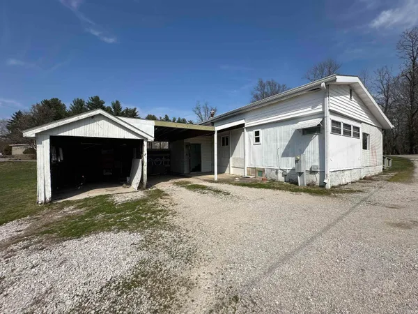 $119,900 | 3707 Tunnelton Road, Bedford, IN 47421