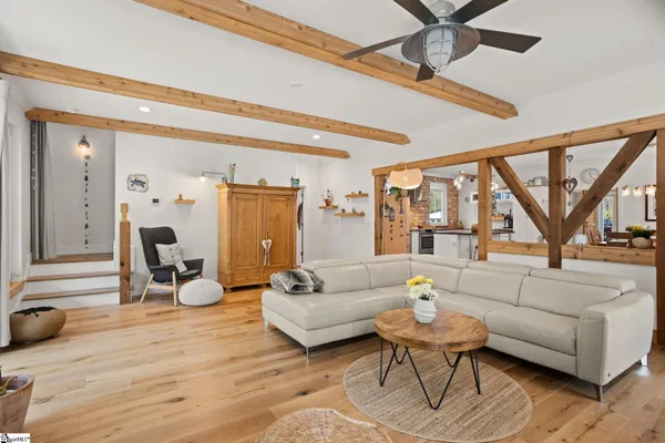 $974,301 | 185 Nicholls Drive, Spartanburg, SC 29301