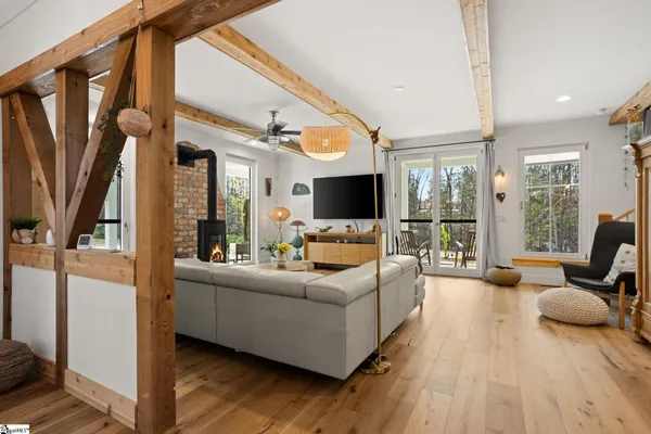 $974,301 | 185 Nicholls Drive, Spartanburg, SC 29301