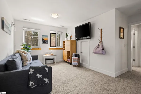 $974,301 | 185 Nicholls Drive, Spartanburg, SC 29301