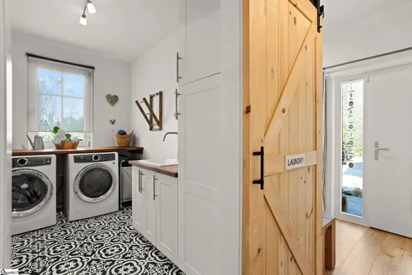 $974,301 | 185 Nicholls Drive, Spartanburg, SC 29301