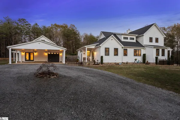 $974,301 | 185 Nicholls Drive, Spartanburg, SC 29301