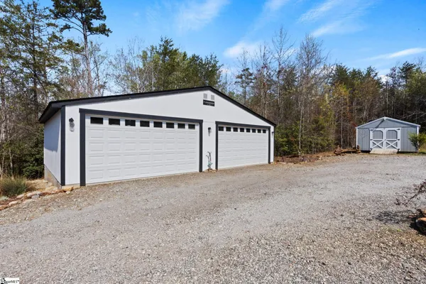 $974,301 | 185 Nicholls Drive, Spartanburg, SC 29301