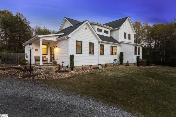 $974,301 | 185 Nicholls Drive, Spartanburg, SC 29301