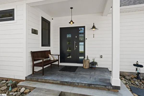 $974,301 | 185 Nicholls Drive, Spartanburg, SC 29301