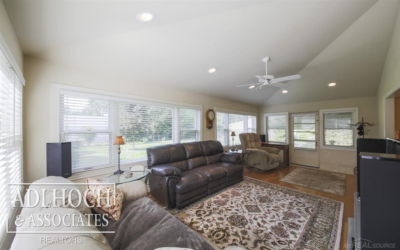 109 Handy Road Grosse Pointe Farms, MI 48236 - Photo 7 of 19
